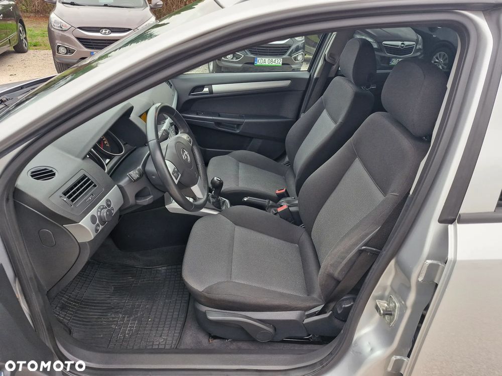 Opel Astra - 14