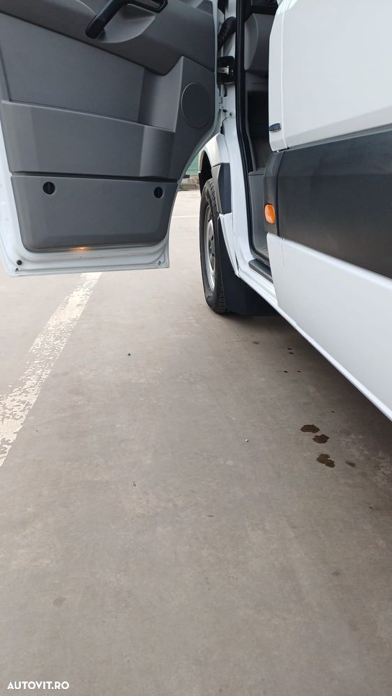 Mercedes-Benz Sprinter - 13