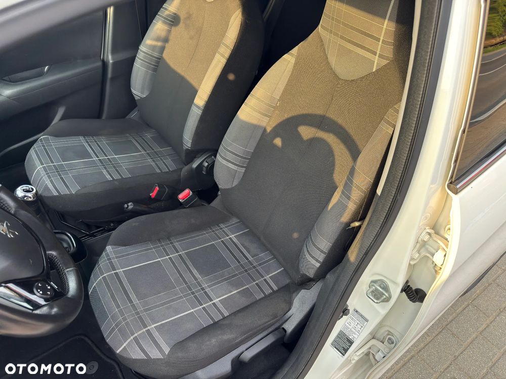 Peugeot 108 PureTech 82 Allure - 10