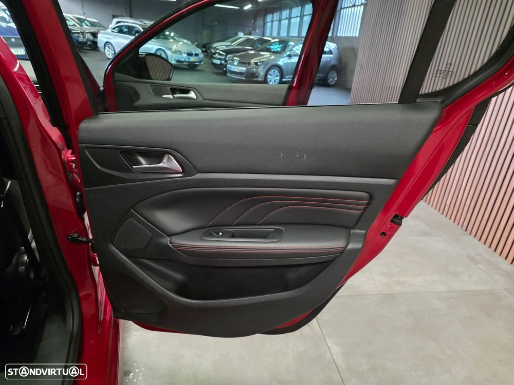 Peugeot 308 BlueHDi FAP 180 EAT8 Stop & Start GT - 20