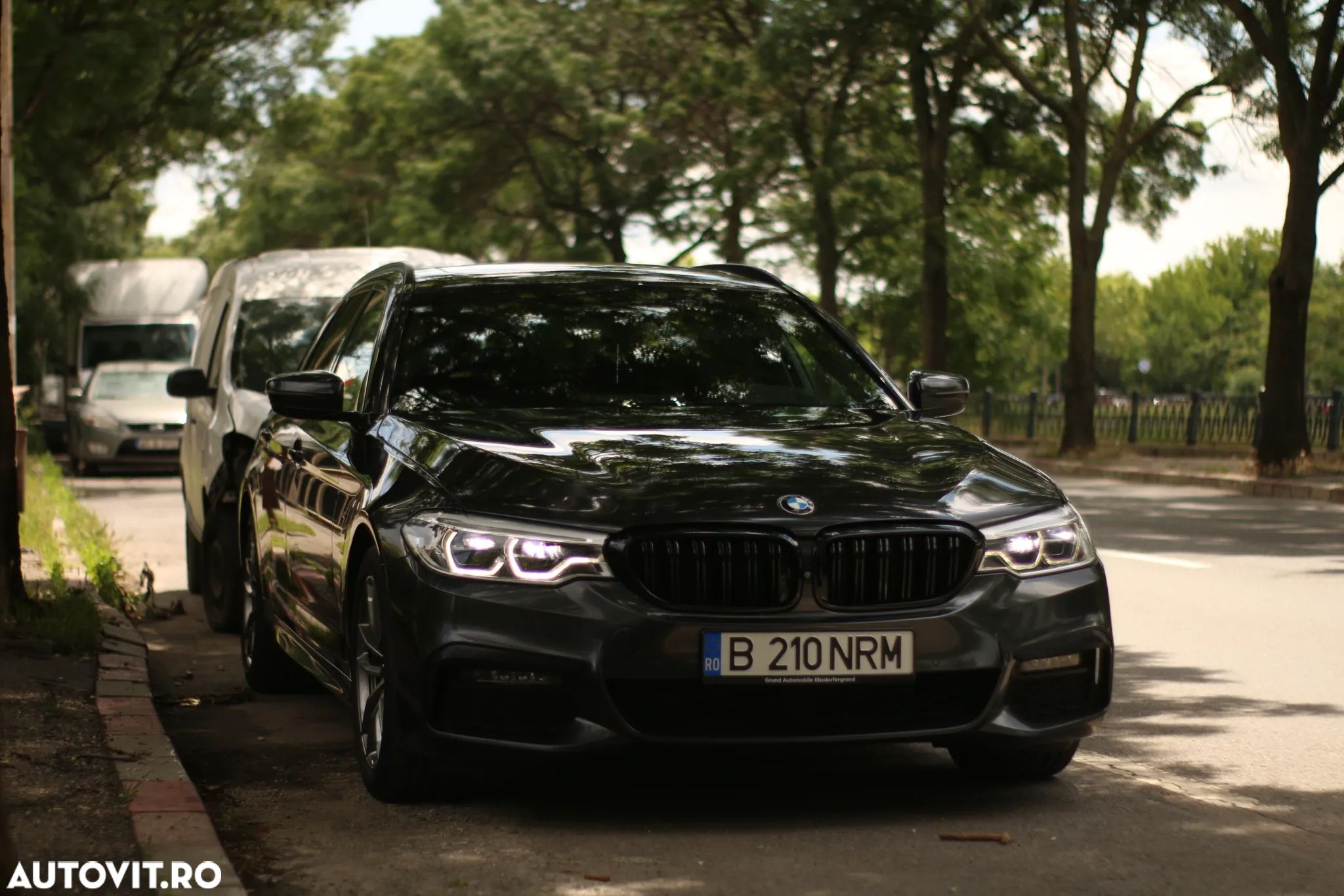 BMW Seria 5 520d xDrive AT - 1