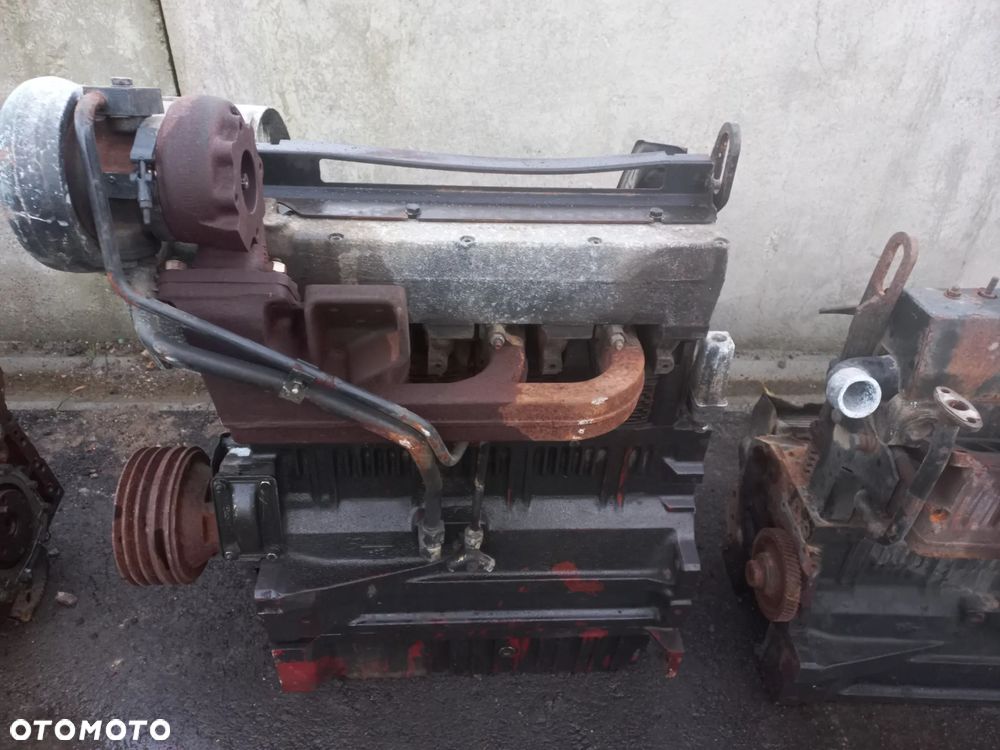 Wał,Blok,silnik same,lamborghini,hurlimann,1000.3 A,1000.4 WT10,1000.6 ATI,WTI3,A1,turbo,70779.0,001304890 2C,71150.0,07511100/30,TULEJA ,tłok,korbowód,kompletny silnik,głowica,woda,powietrze,koła rozrządu,wałek,miska,explorer,titran,antares,laser,3cylindry,4 cylindry,5 cylindrów,6cylindrów. - 9