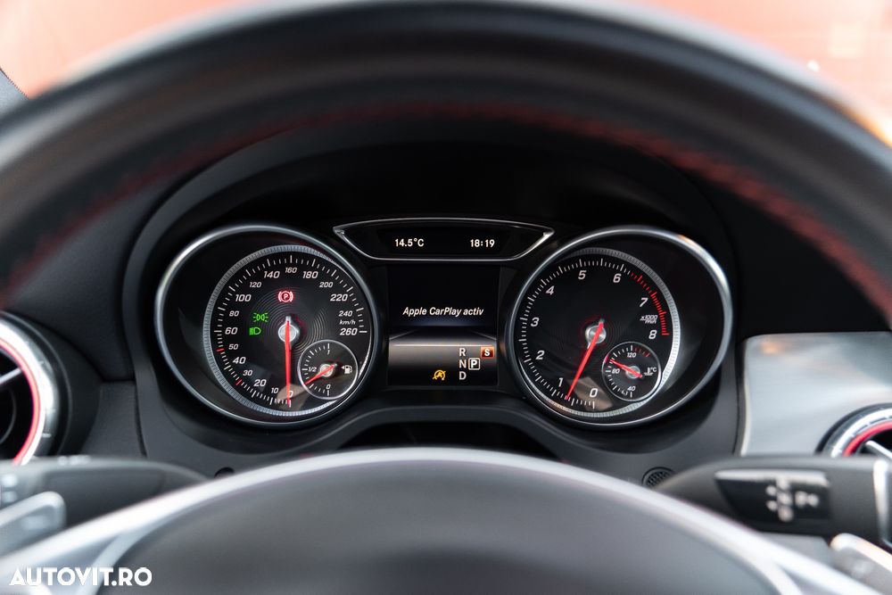 Mercedes-Benz CLA - 16