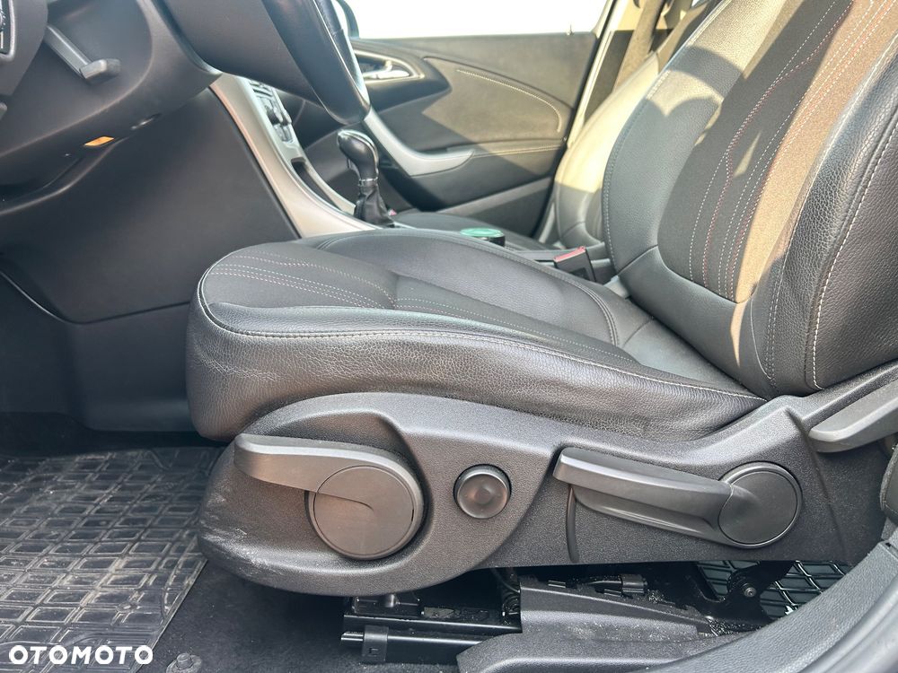Opel Astra 1.4 Turbo - 21