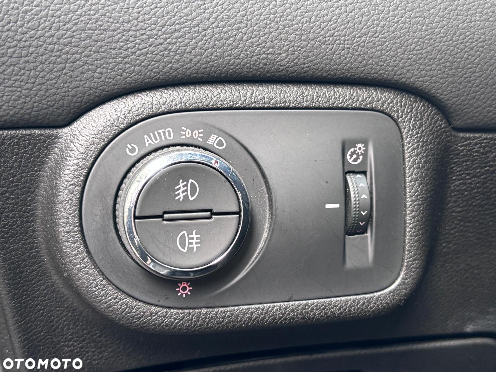 Opel Zafira 1.6 CDTI Cosmo - 22