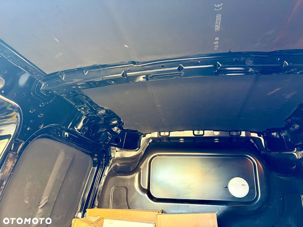 Ford Transit Courier - 13