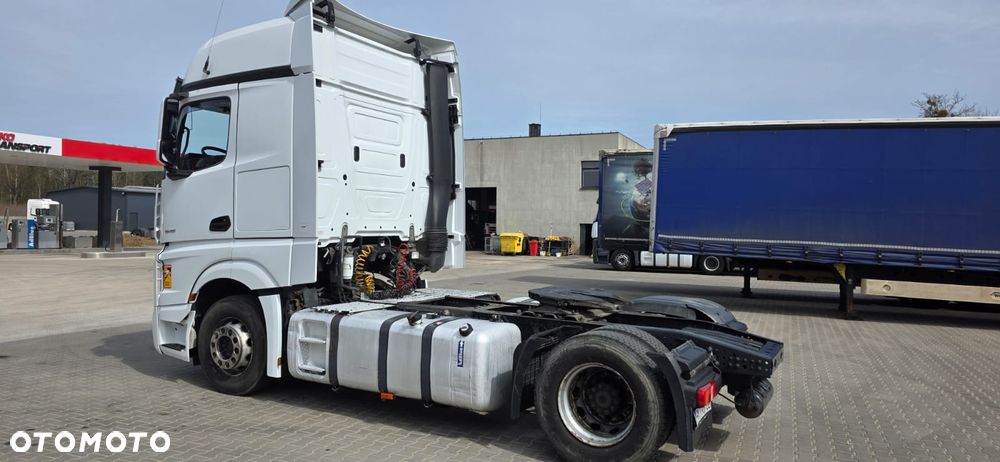 Mercedes-Benz ACTROS - 3