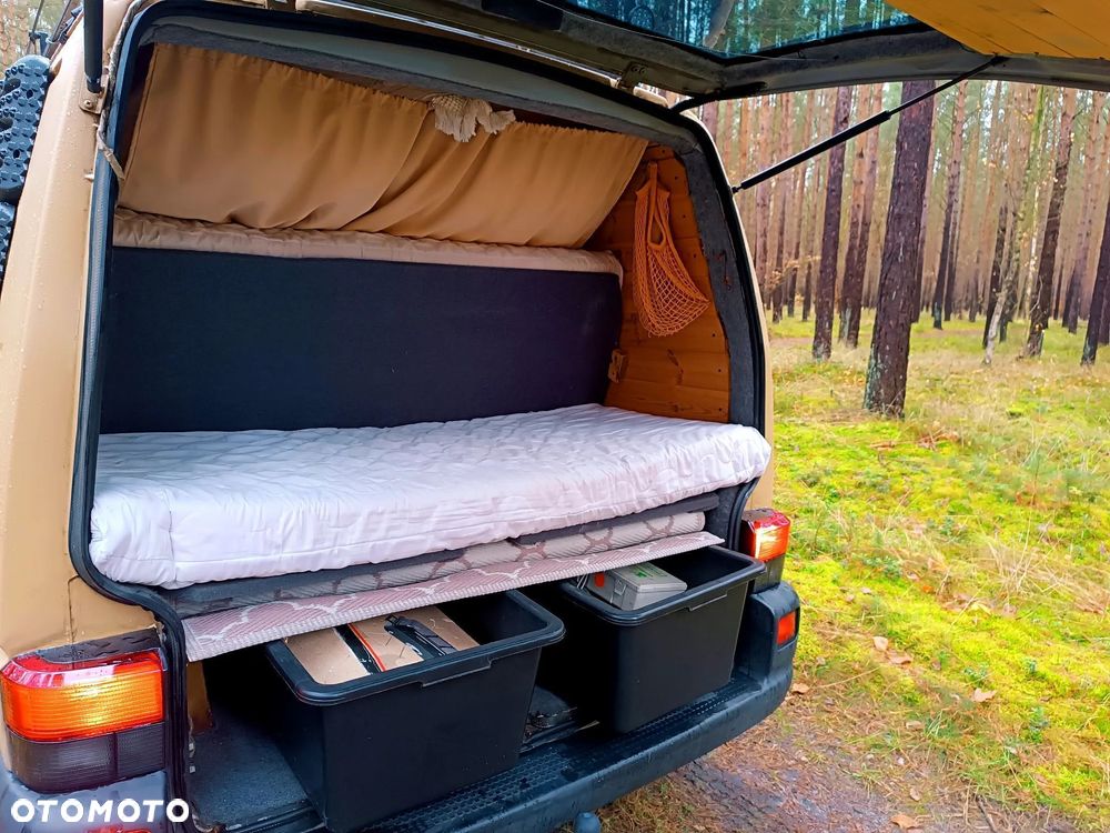 Volkswagen Transporter - 11