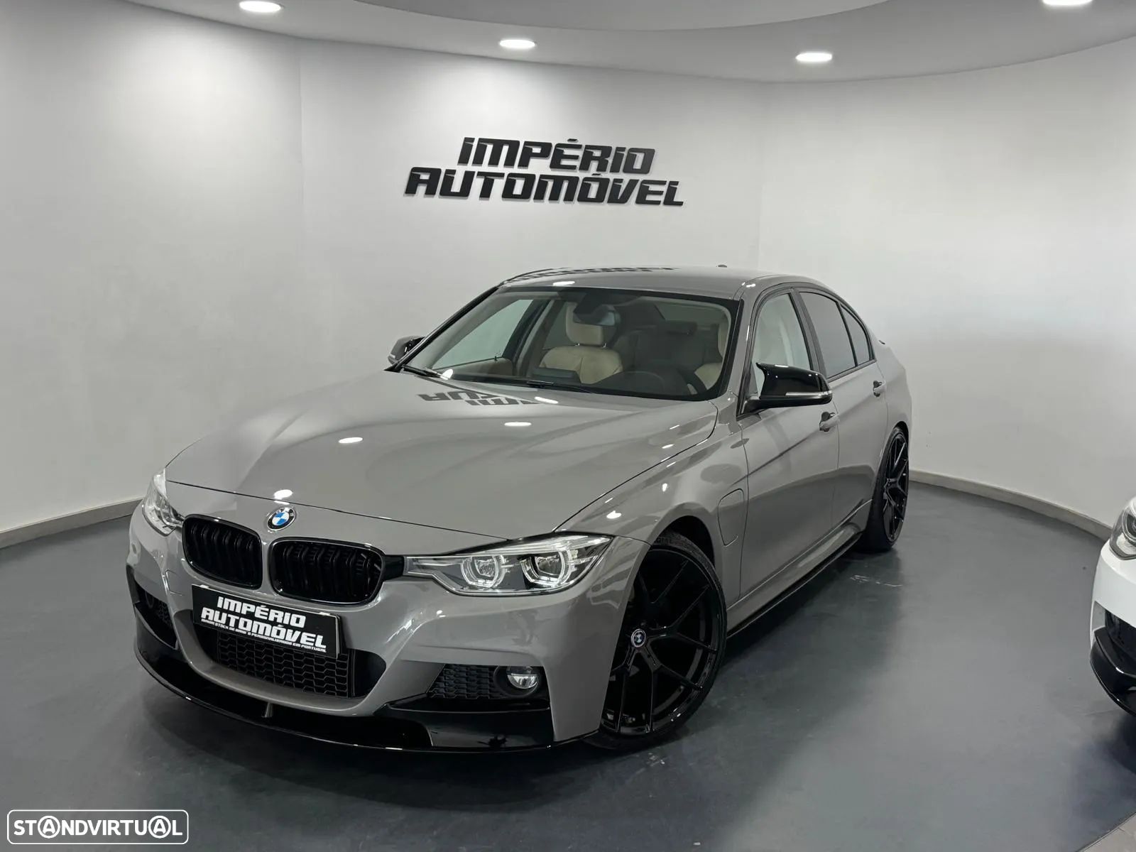 BMW 330 e iPerformance Pack M - 1