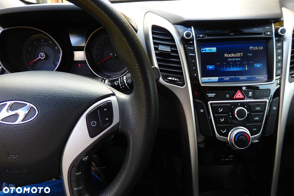 Hyundai i30 1.4 Premium - 17