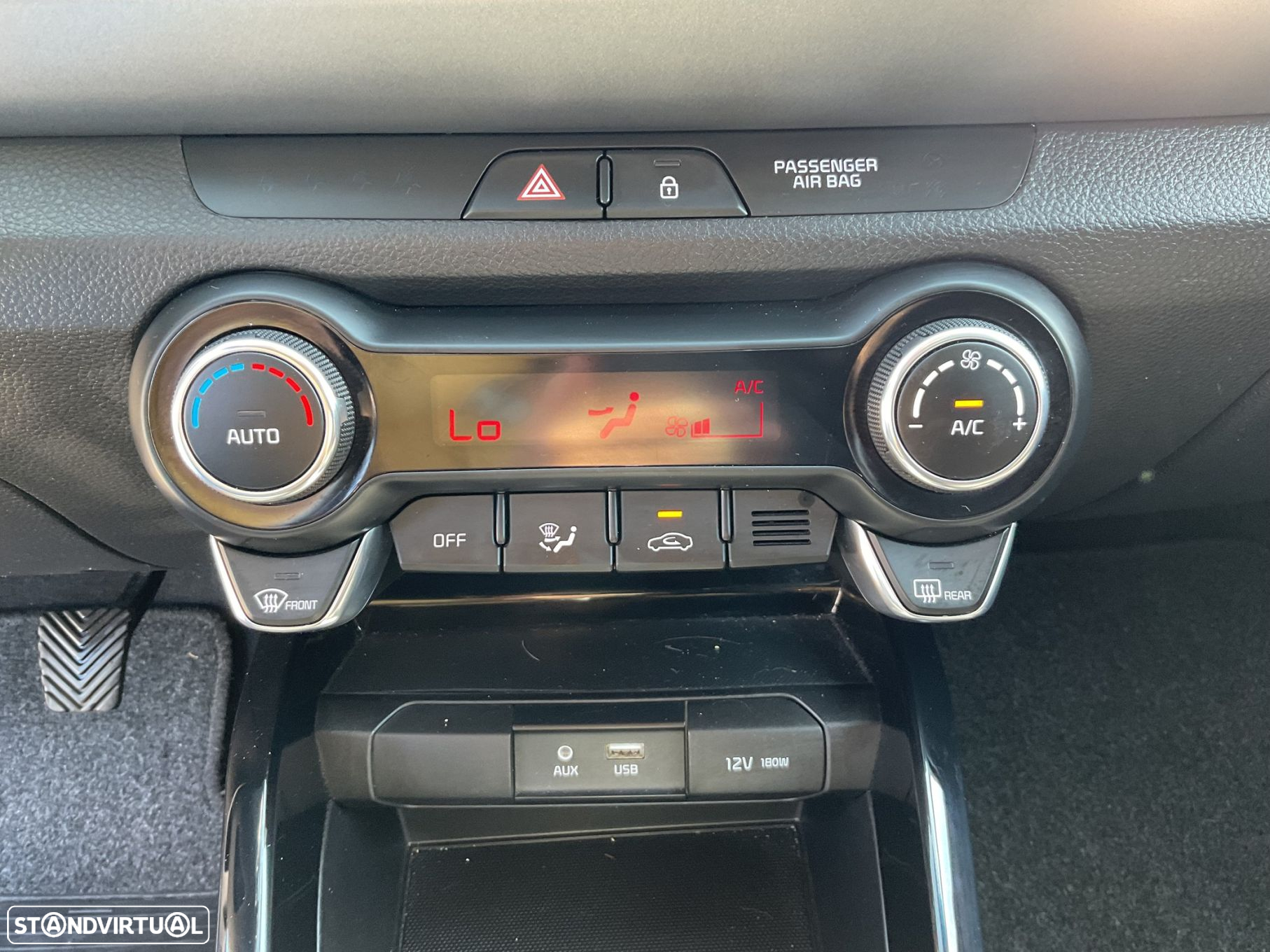 Kia Stonic 1.6 CRDi Urban - 49