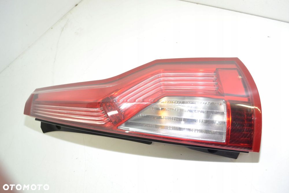 CITROEN C4 PICASSO LAMPA PRAWY TYŁ 00946602 - 1
