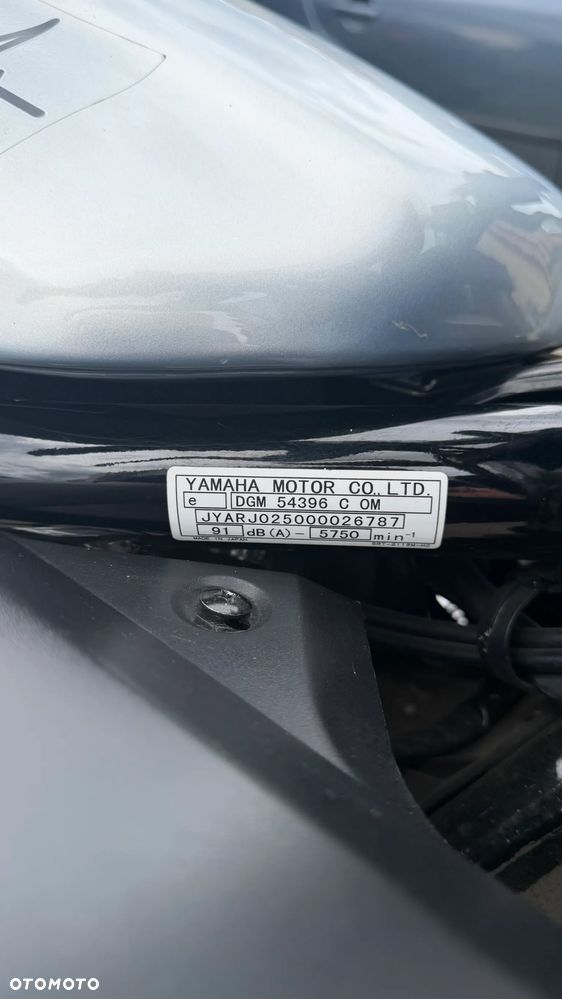 Yamaha FZS - 26