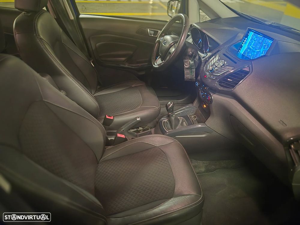 Ford EcoSport 1.0 EcoBoost Titanium - 20