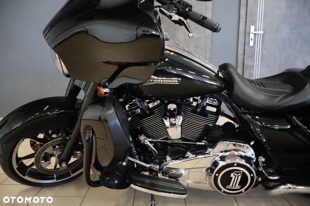 Harley-Davidson Touring Street Glide - 15