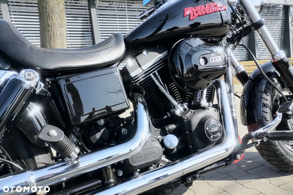 Harley-Davidson Dyna Fat Bob - 24