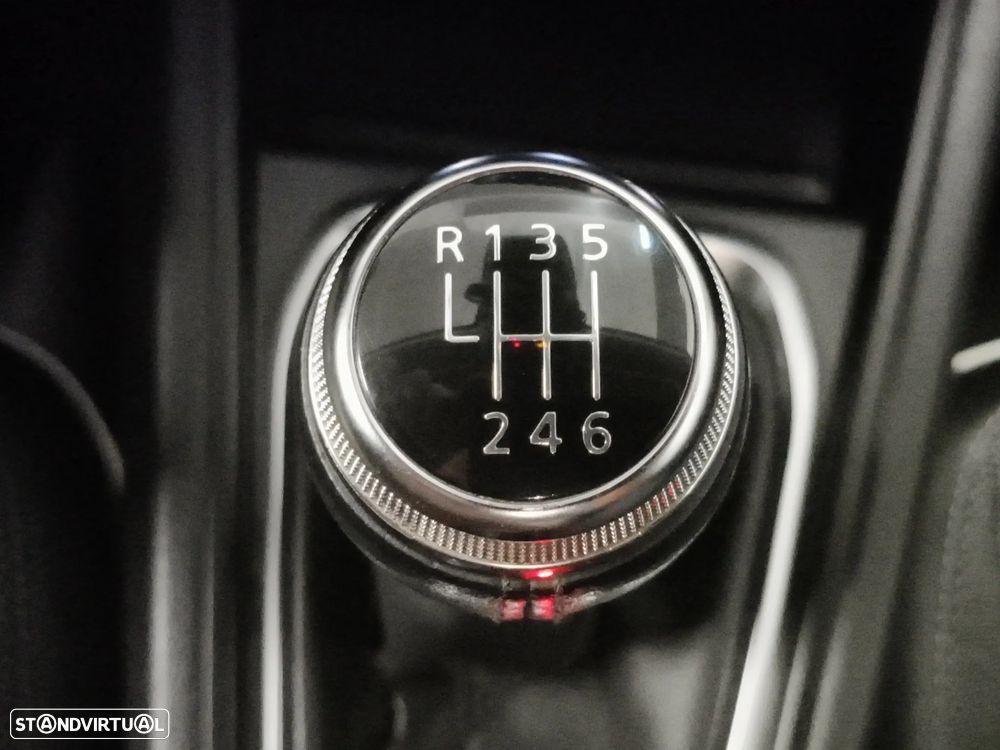 Renault Captur 1.0 TCe Techno - 26