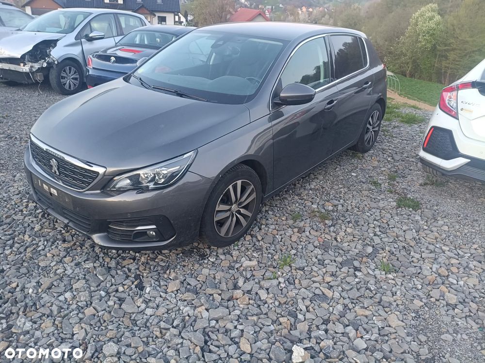 Peugeot 208 - 2