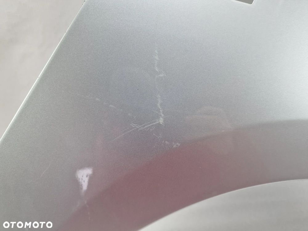 KIA PICANTO I 04-09 PRAWY BŁOTNIK PRZEDNI PRZÓD , SREBRNY , ŁADNY , NR AUKCJI BŁ14 - 4
