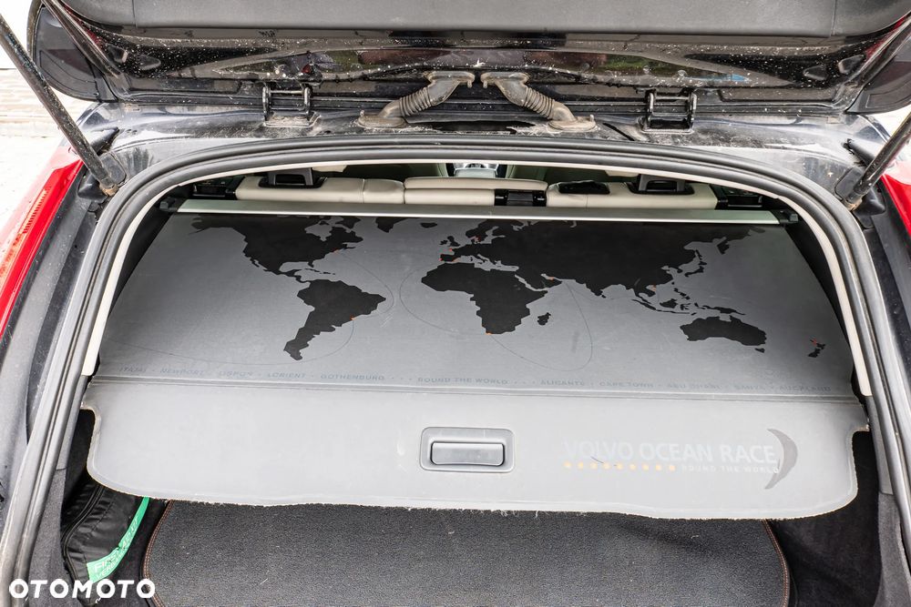 Volvo V60 D4 Drive-E Ocean Race - 13