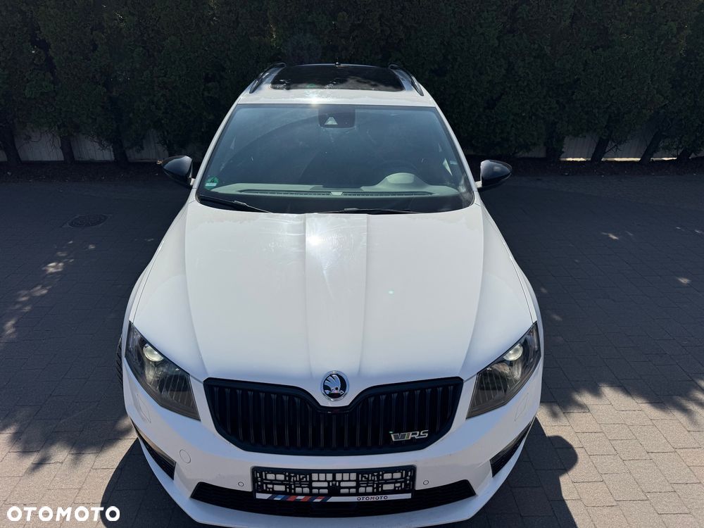 Skoda Octavia 2.0 TDI DSG RS - 4