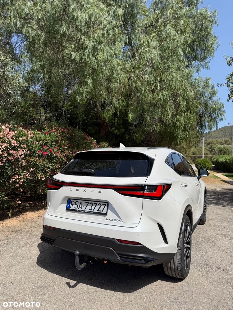 Lexus NX 350h Omotenashi AWD - 2