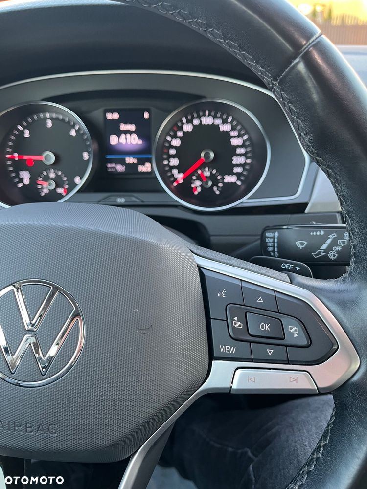 Volkswagen Passat - 12