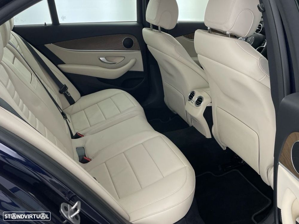 Mercedes-Benz E 300 de AMG Line - 24