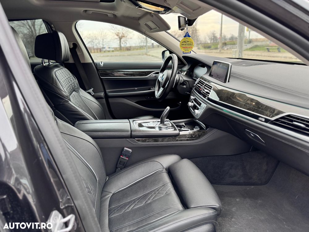 BMW Seria 7 730Ld xDrive MHEV - 20