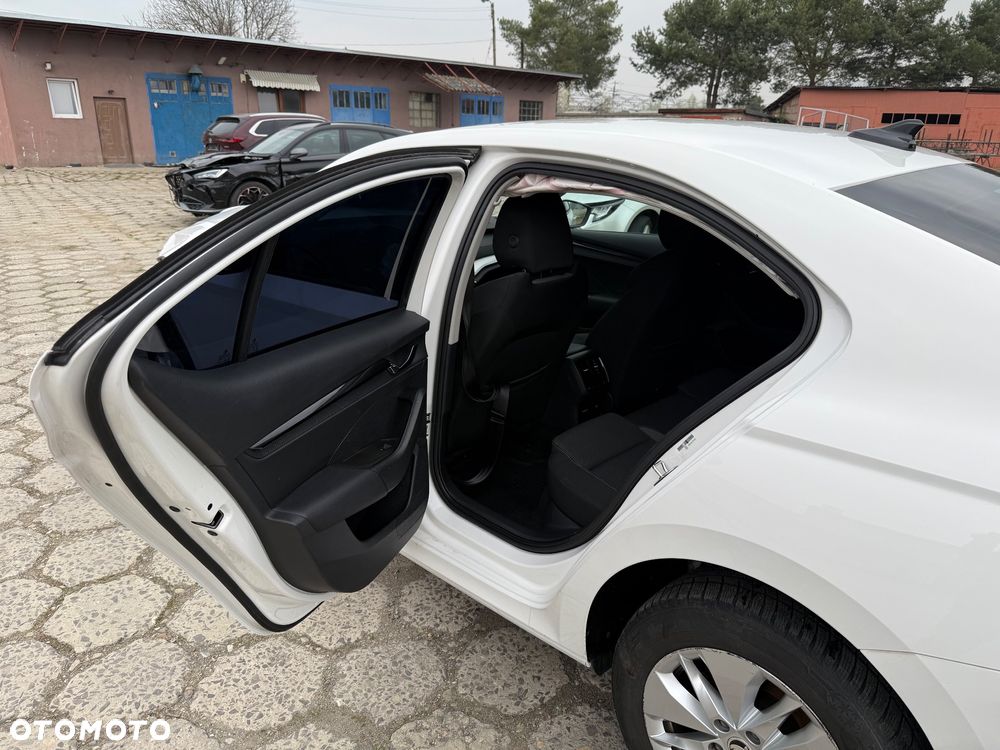 Skoda Octavia 2.0 TDI Exclusive - 16