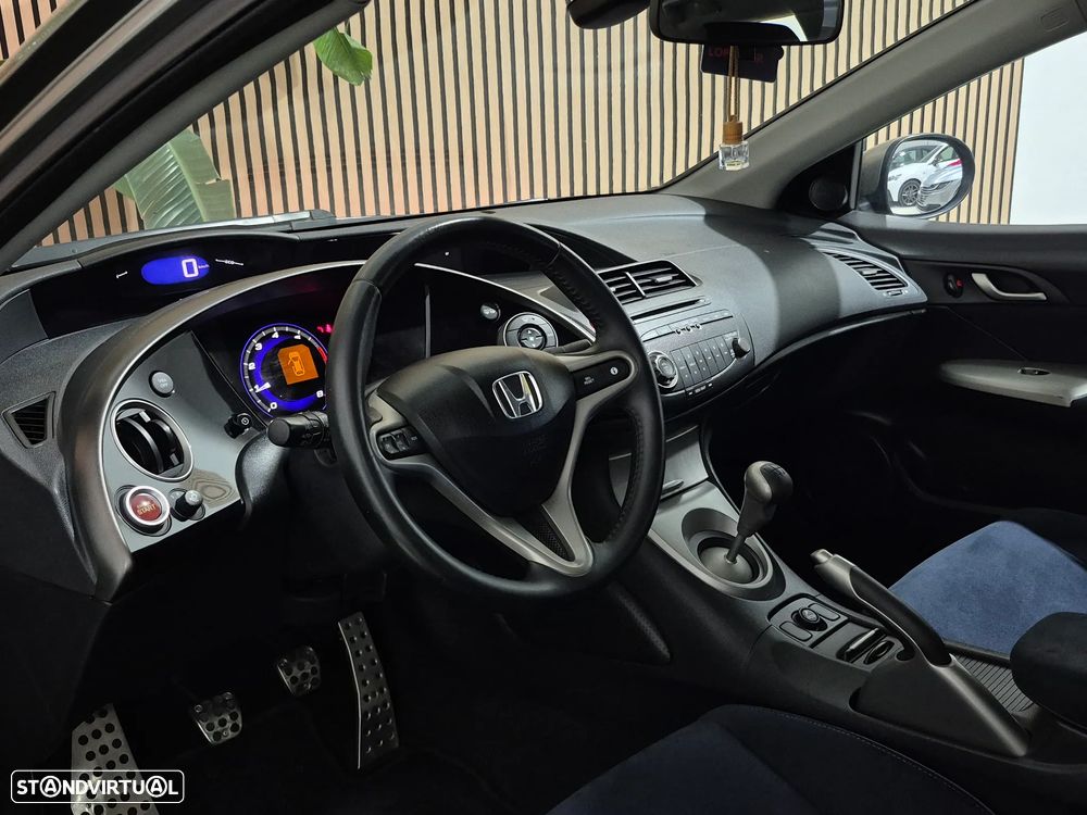 Honda Civic 1.4 Sport - 23