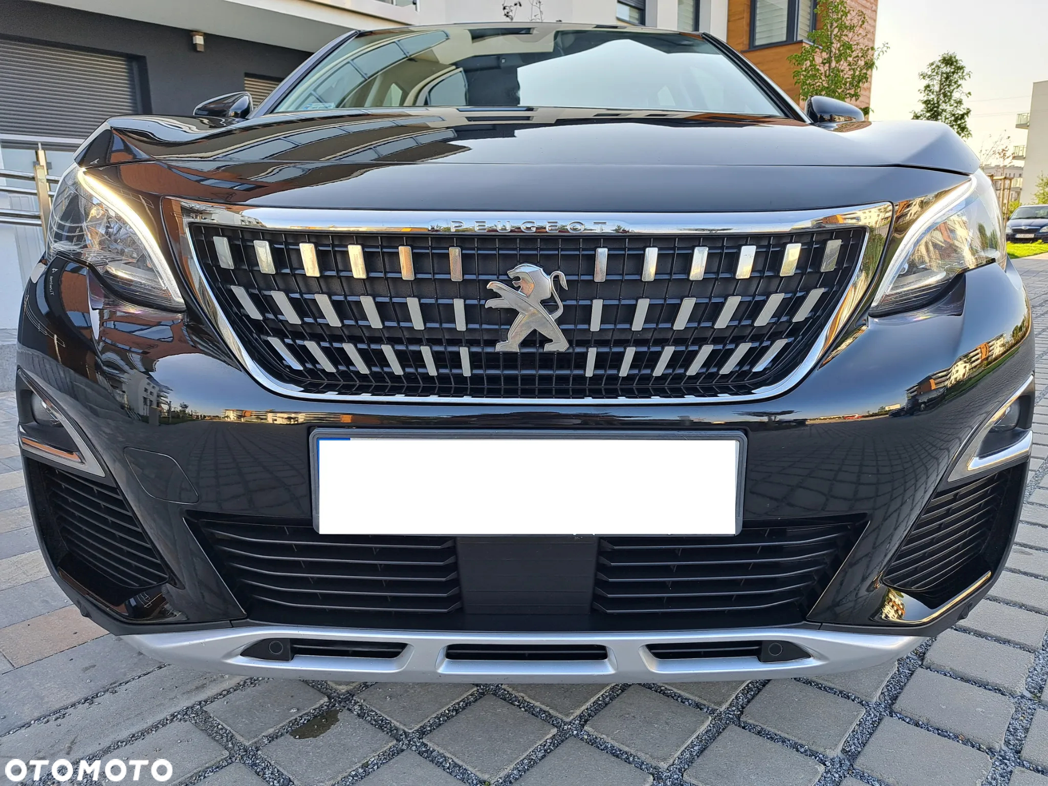 Peugeot 3008 1.5 BlueHDi Allure S&S EAT8 - 3