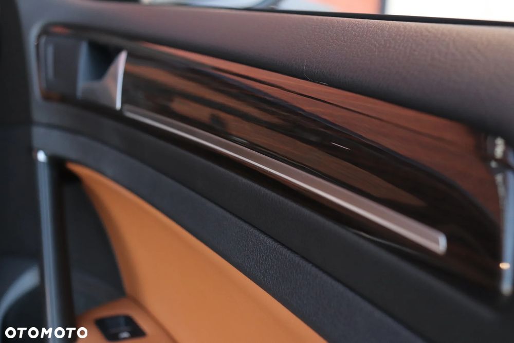 Volkswagen Golf 2.0 TDI (BlueMotion Technology) Highline - 20