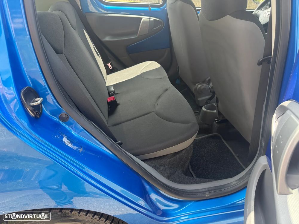 Toyota Aygo 1.0 Plus - 15
