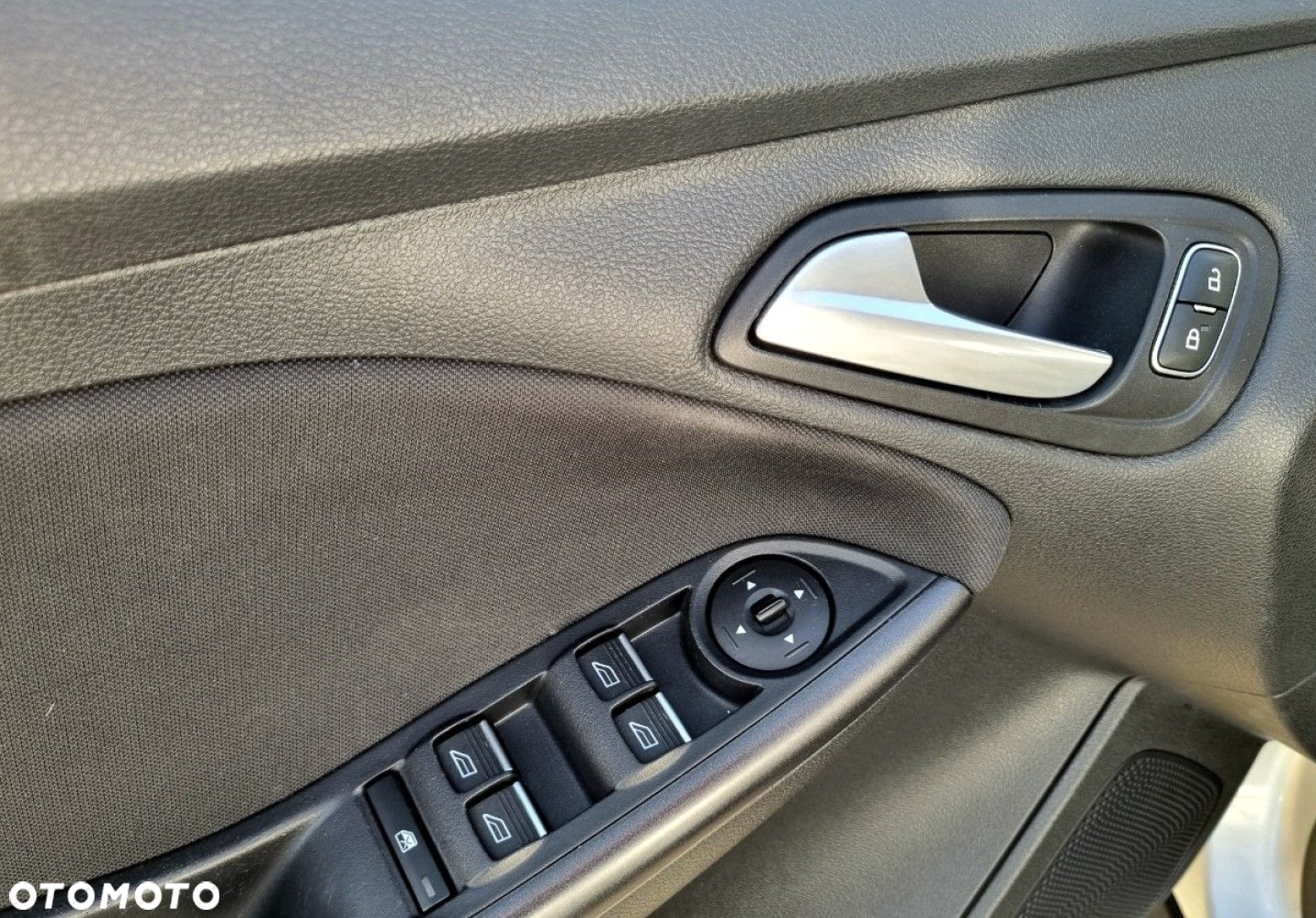 Ford Focus - 21