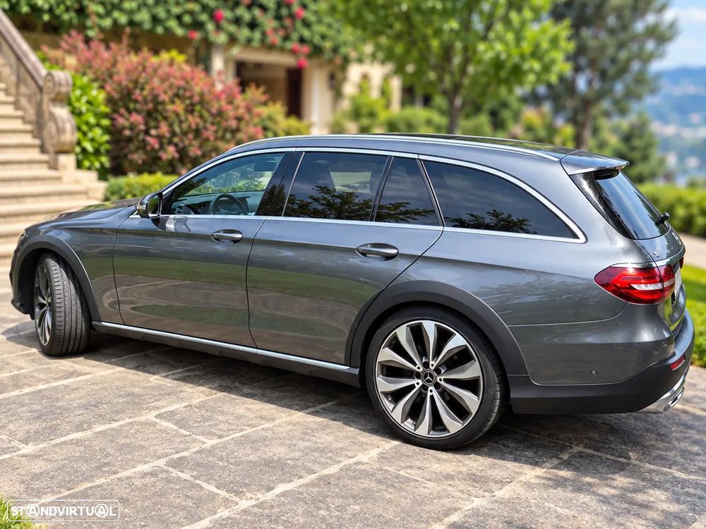 Mercedes-Benz E 220 2017 photo 2