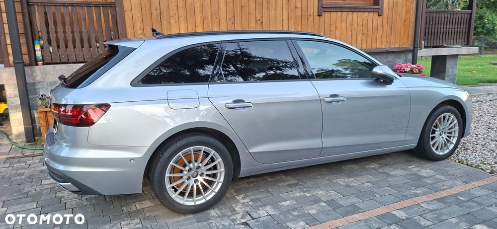 Audi A4 Avant - 4