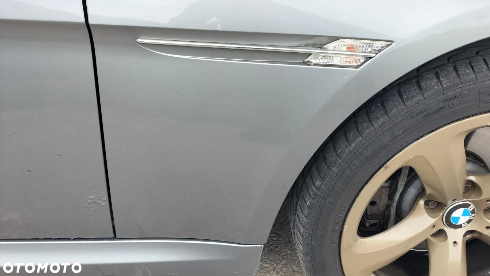 BŁOTNIK PRAWY PRZÓD SPACEGRAU METALLIC / SILBERGRAU A52 A52/7 ORYGINALNY LAKIER BMW E63 E64 LCI LIFT - 2