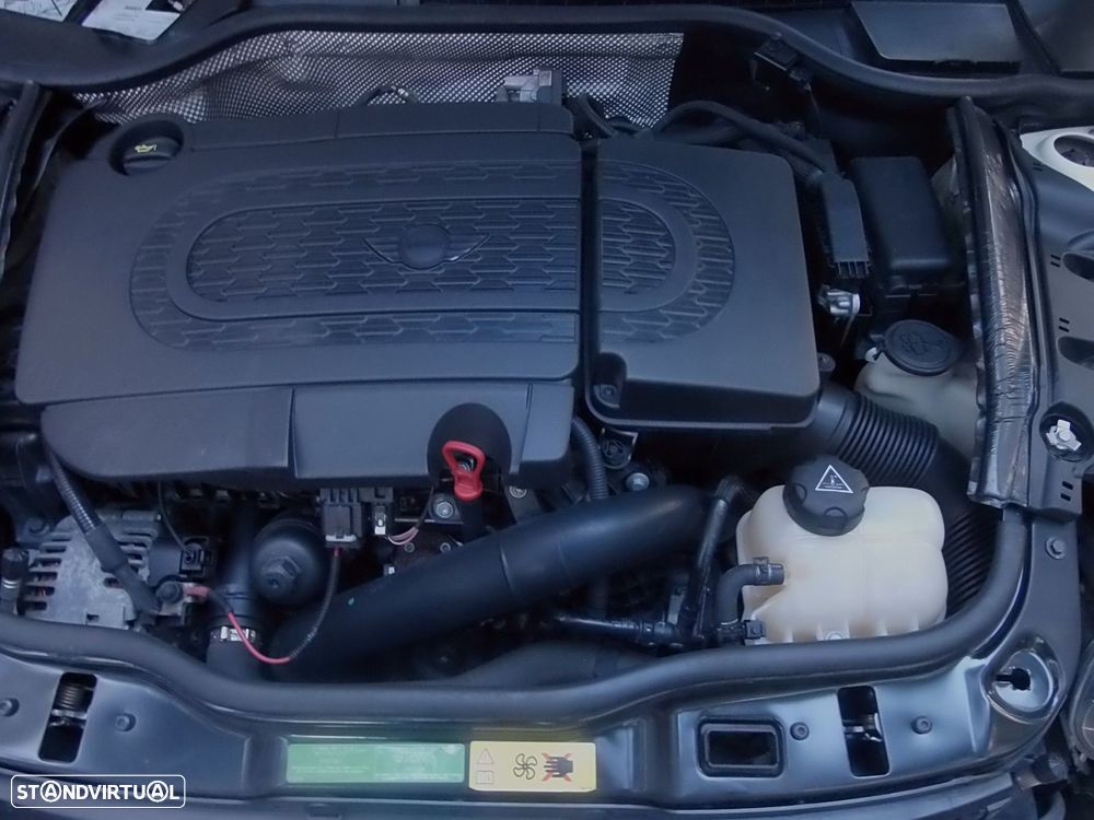 MINI 3 Portas Cooper D - 23