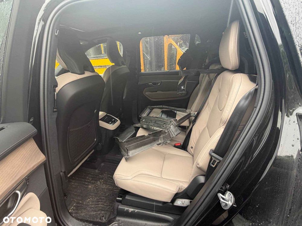 Volvo XC 90 - 10