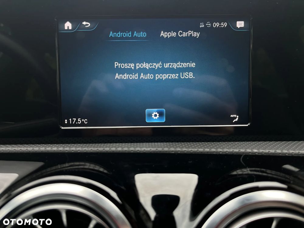 Mercedes-Benz CLA 180 7G-DCT - 27