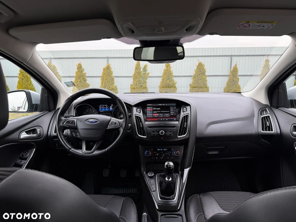 Ford Focus 1.0 EcoBoost ST-Line ASS - 19