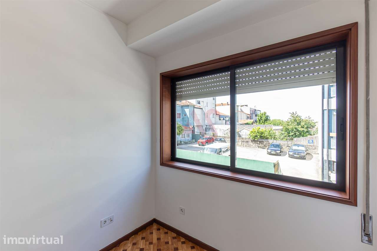 Apartamento T3 Totalmente Renovado em Paranhos, Porto - Grande imagem: 5/36