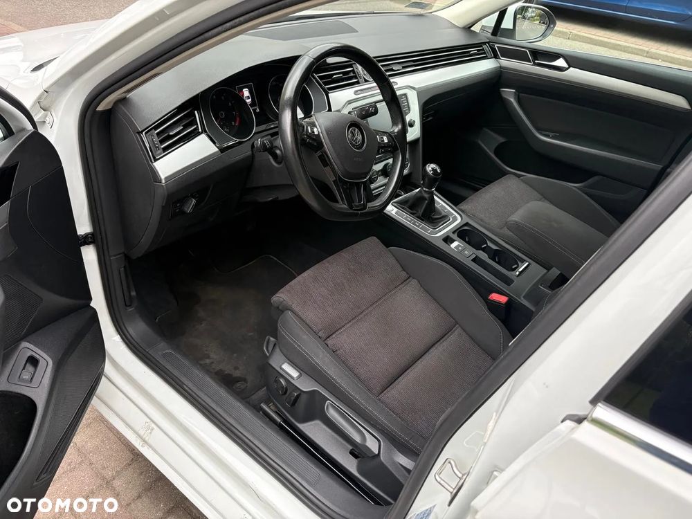 Volkswagen Passat 1.8 TSI BMT Comfortline - 6