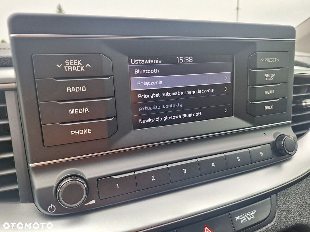 Kia Ceed - 24