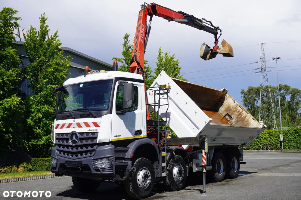 Mercedes-Benz Arocs 3236 8×4 / 90 tys. km / HDS Fassi F155A.0.22 / pilot / Wywrotka 2-stronna / Hydroburta / 3 szt_255718 - 11