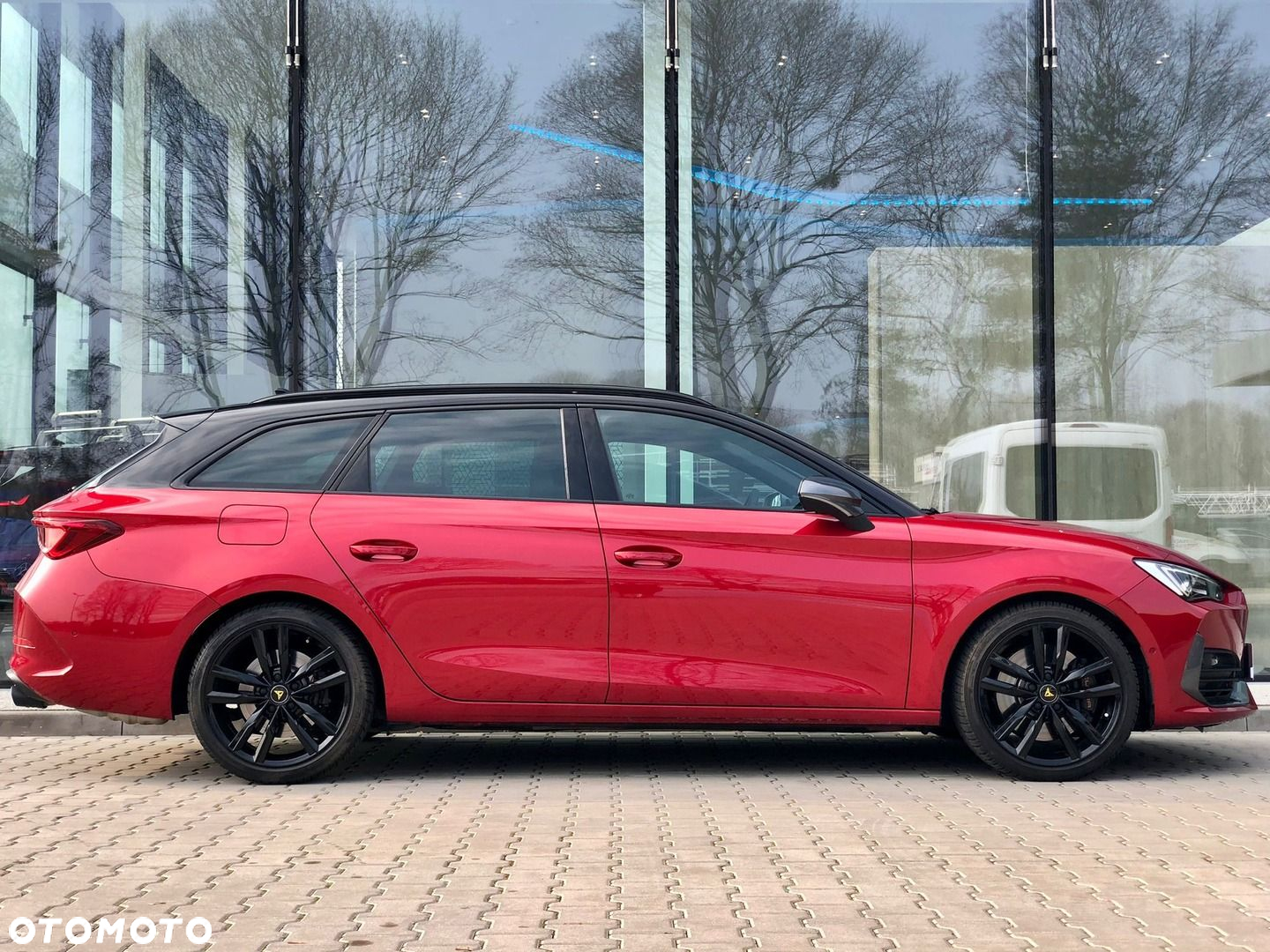 Cupra Leon 2.0 TSI VZ DSG - 4