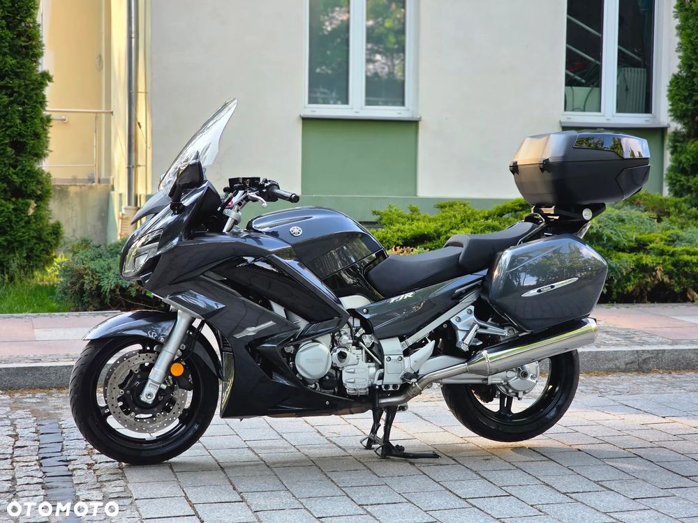 Yamaha FJR - 4