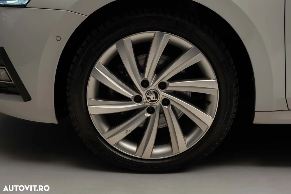 Skoda Octavia 2.0 TDI DSG 4X4 Style - 10