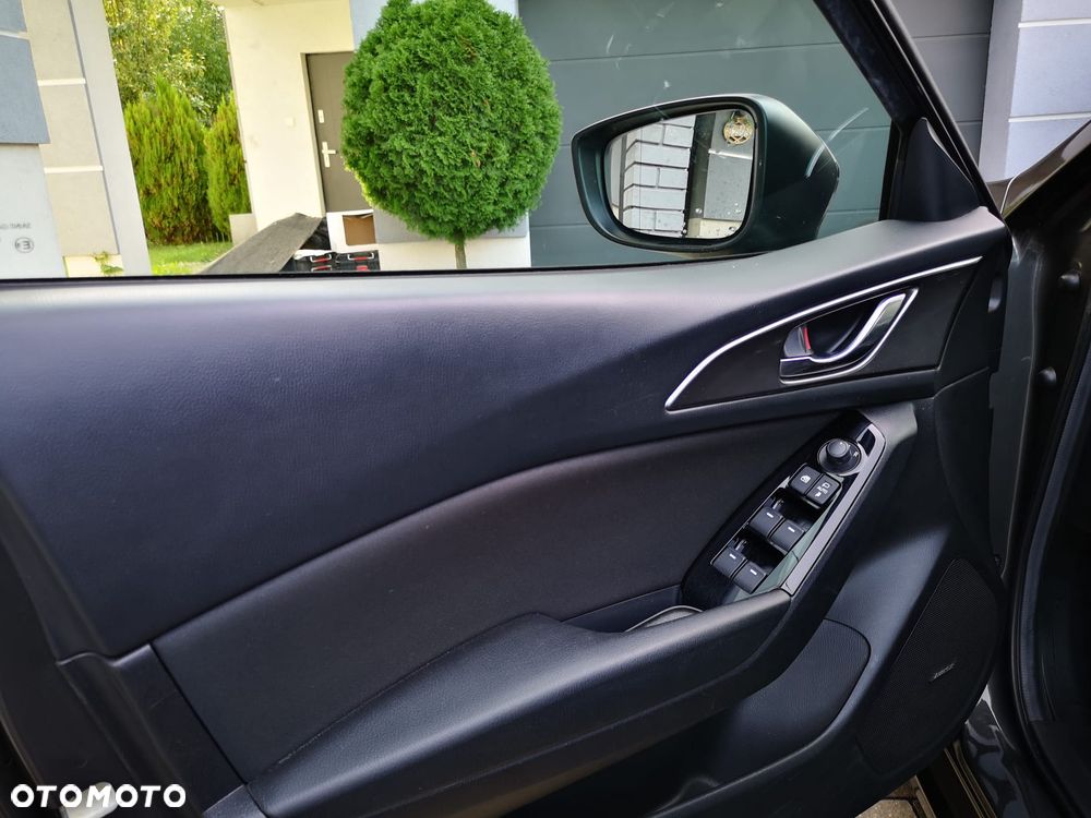 Mazda 3 - 9